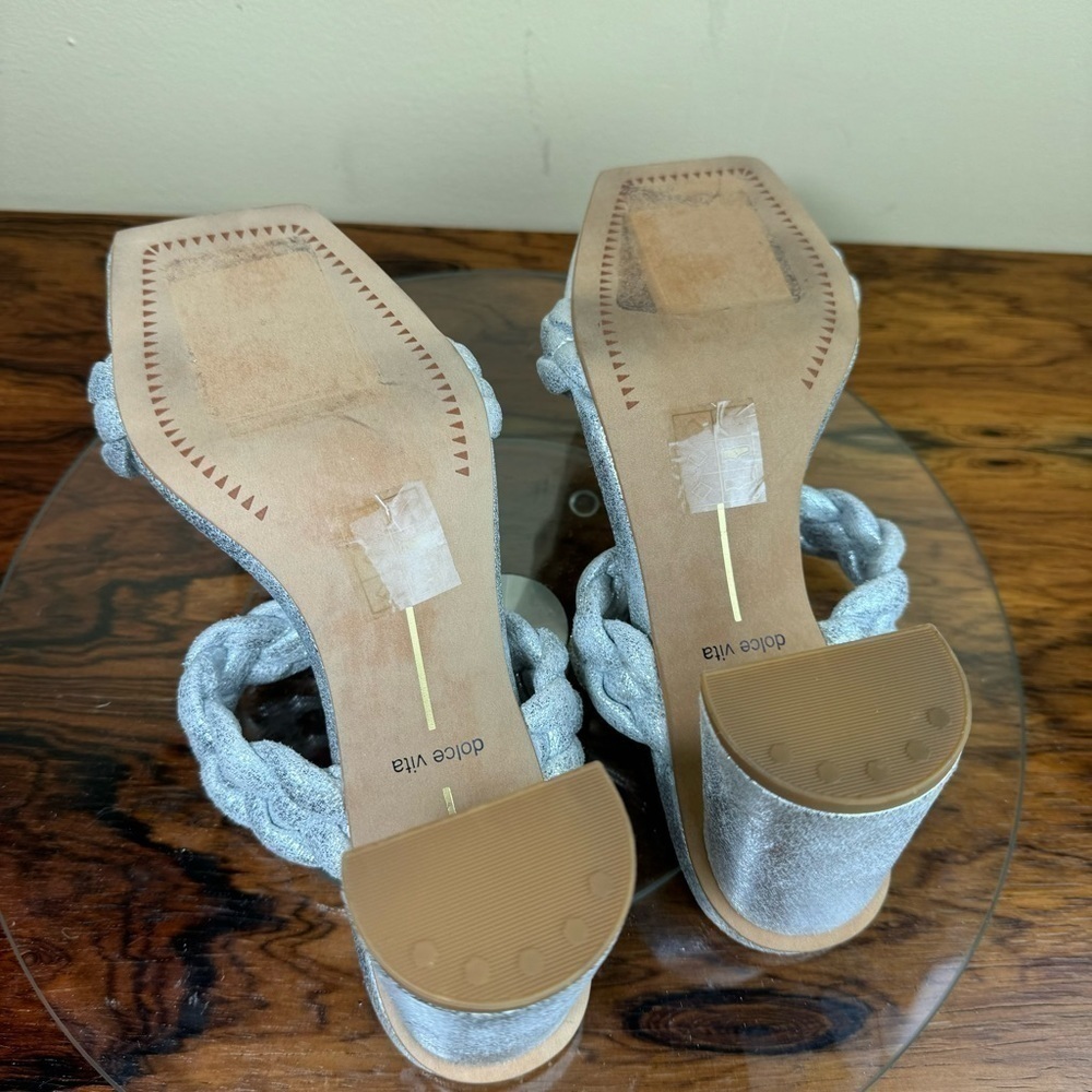 Dolce Vita Paily Heels - silver Metallic Suede - size 6 - Picture 16 of 16